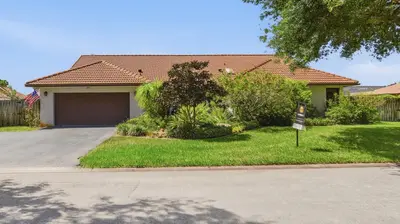 11299 NW 10th Manor, Coral Springs – Single Family Residence for sale