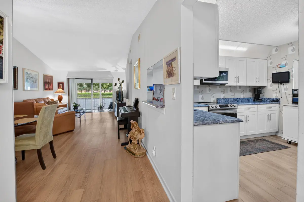 6-web-or-mls-DSC_1032 at 15301 Pembridge Avenue 61, Delray Beach