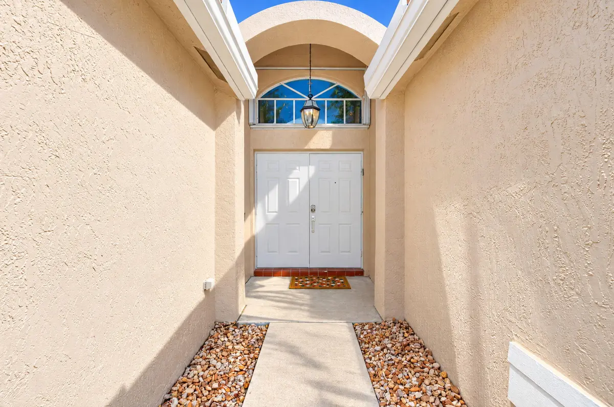 4-web-or-mls-DSC_1489_sunny at 9500 Fox Trot Lane, Boca Raton