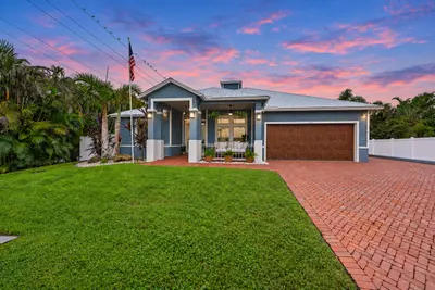 836 SW 34th Terrace, Palm City – Single Family Residence for rent