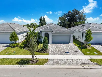 8442 PEQUOD Avenue, Vero Beach – Single Family Residence for sale