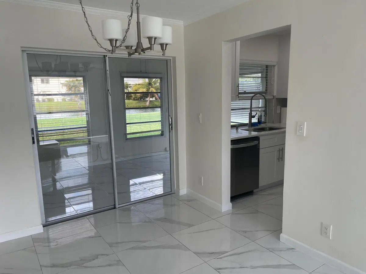 DINING AREA at 131 NW 14th Street, Boynton Beach