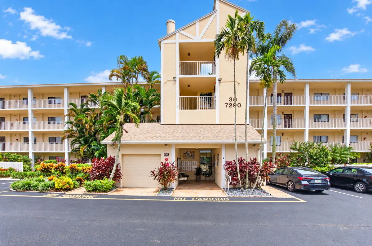 1-web-or-mls-DSC_8925 at 7290 Ashford Place 404, Delray Beach