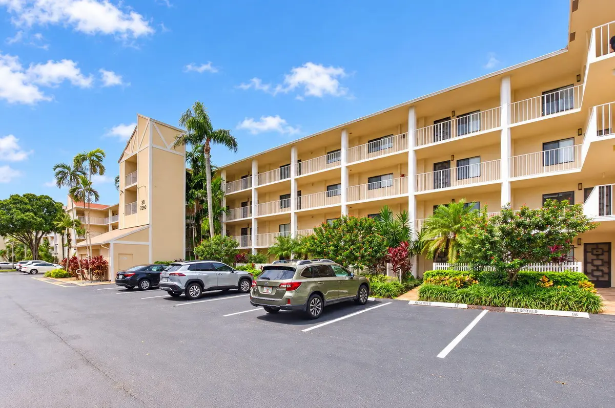 3-web-or-mls-DSC_8695 at 7290 Ashford Place 404, Delray Beach