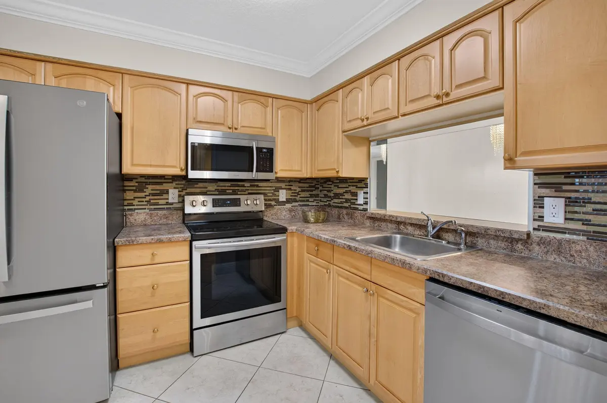 9-web-or-mls-DSC_8730 at 7290 Ashford Place 404, Delray Beach