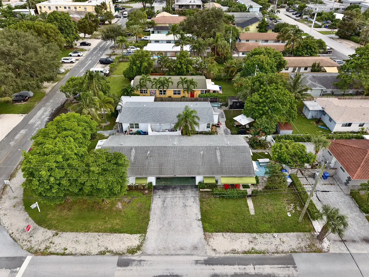 evans at 239 NE 24TH Avenue, Pompano Beach