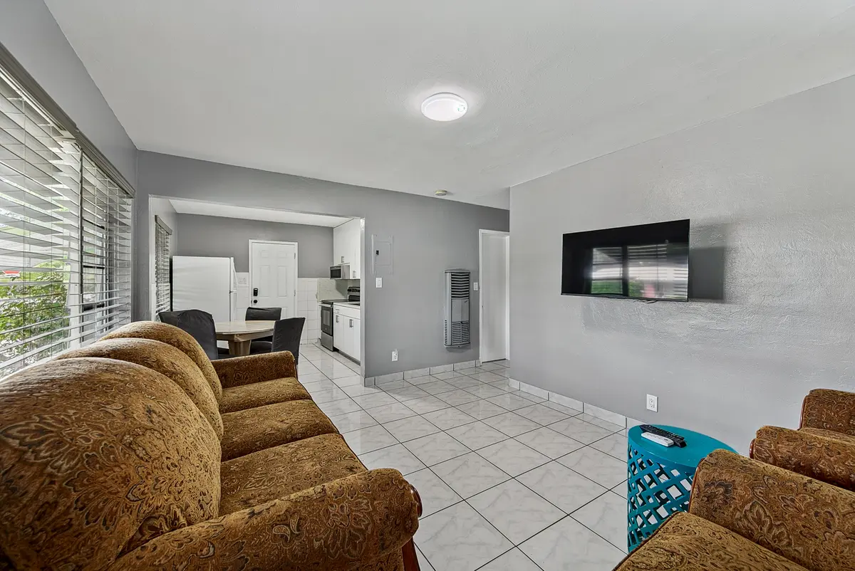 evans-36 at 2312 NE 4th Street, Pompano Beach