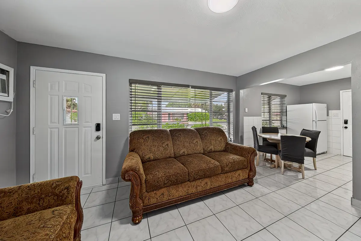evans-39 at 2312 NE 4th Street, Pompano Beach
