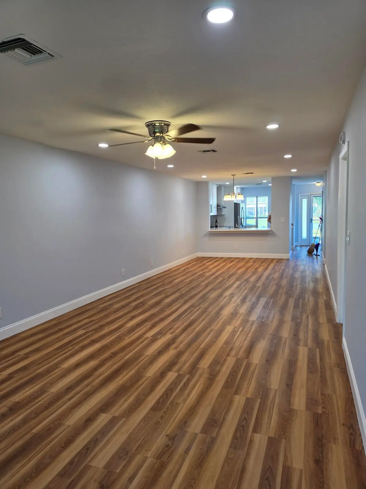 625 (11) at 625 PINES KNOLL Drive B, Fort Pierce