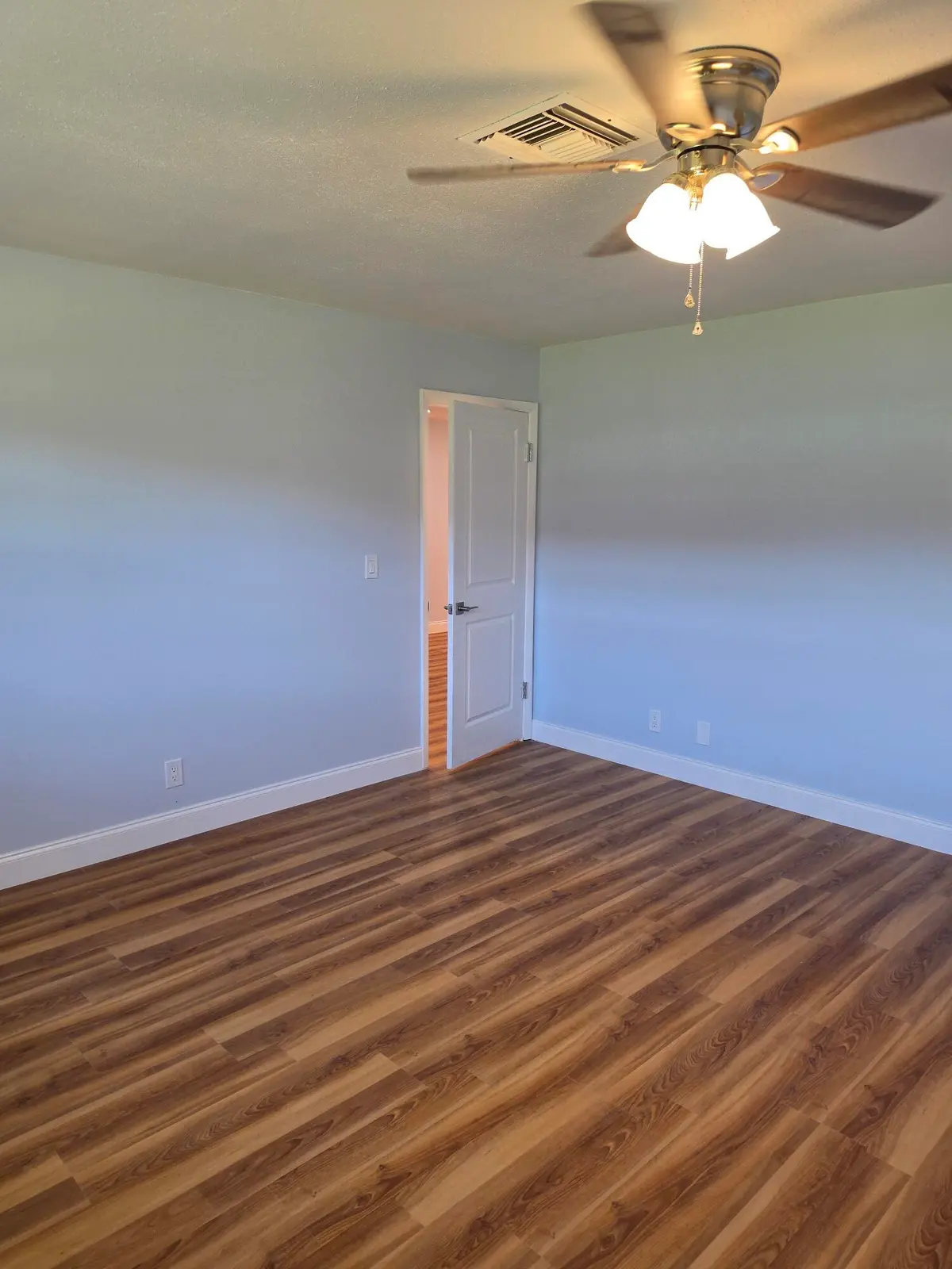 625 (9) at 625 PINES KNOLL Drive B, Fort Pierce