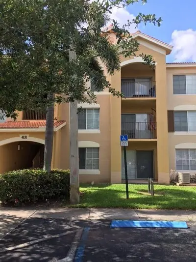 4131 San Marino Boulevard 105, West Palm Beach – Condominium for rent