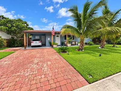 15 SW 13th Court, Deerfield Beach – Single Family Residence for sale
