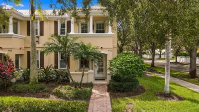 4102 Community Drive, Jupiter – Townhouse for sale