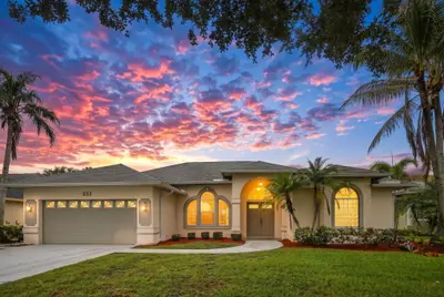 233 SW Fernleaf Trail, Port St. Lucie – Single Family Residence for sale