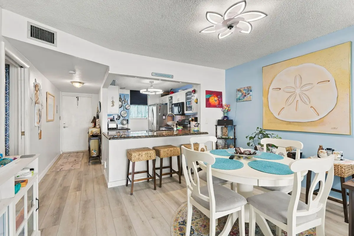 4-web-or-mls-0V8A8029 at 9940 S OCEAN Drive 407, Jensen Beach