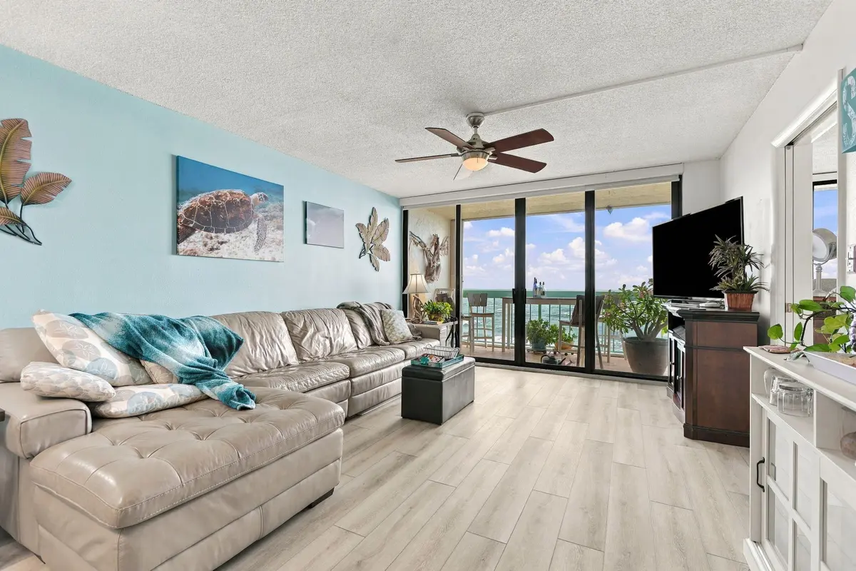6-web-or-mls-0V8A8034 at 9940 S OCEAN Drive 407, Jensen Beach
