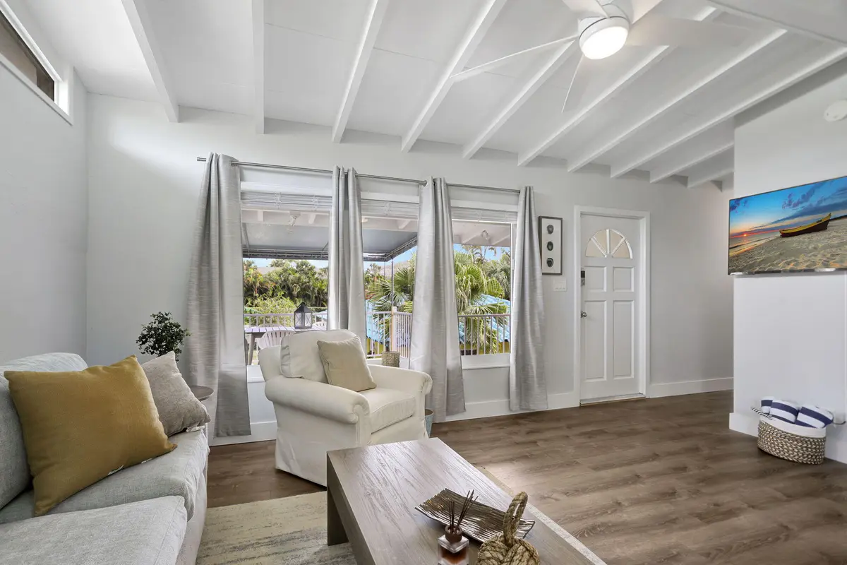 19-web-or-mls-001L1659 at 305 HIBISCUS Avenue, Pompano Beach