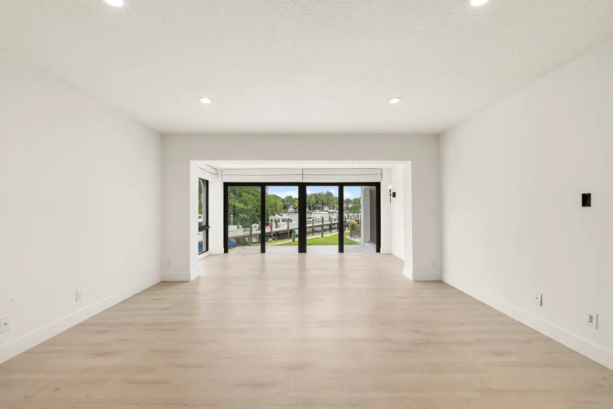 2_47 at 2280 Treasure Isle Drive 85, Palm Beach Gardens