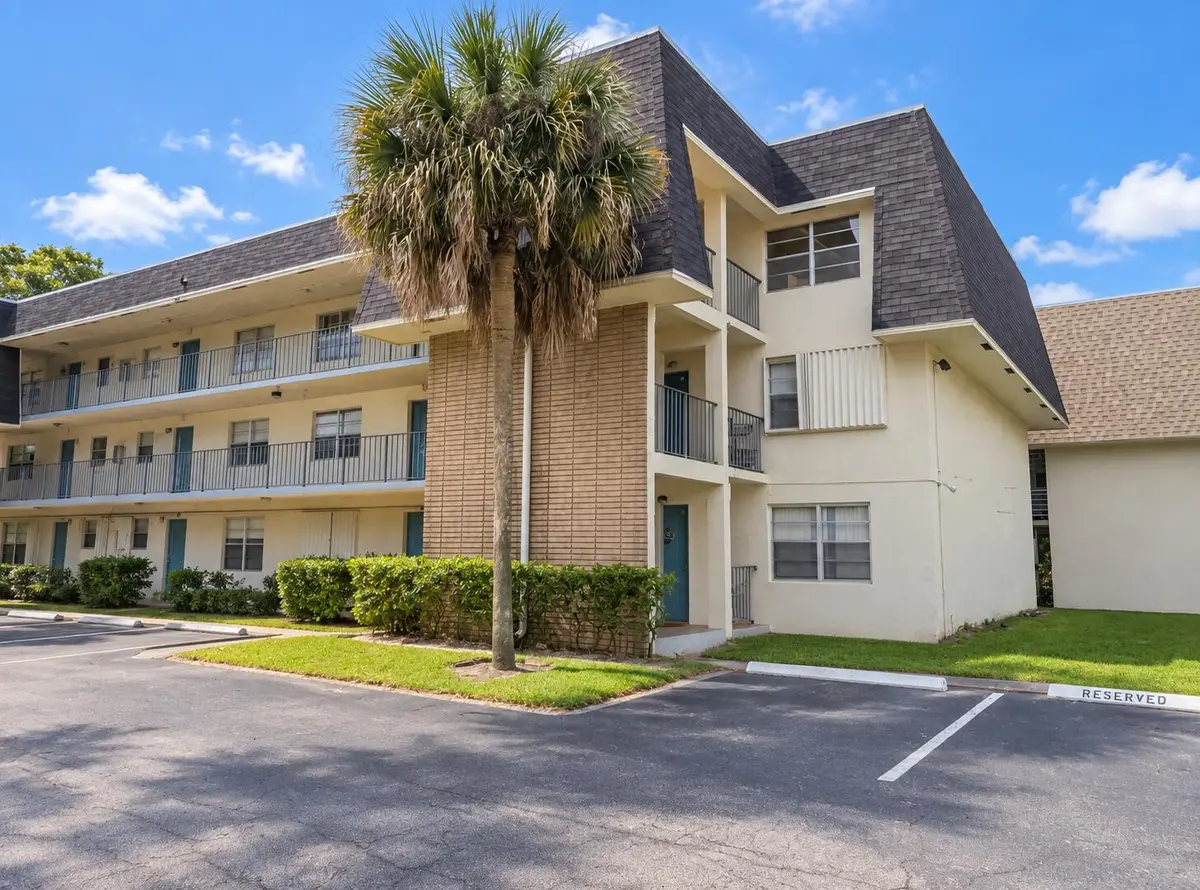 F6C3B0AA-A595-400B-B7C9-071D83861D8E at 613 S STATE ROAD 7 2F, Margate
