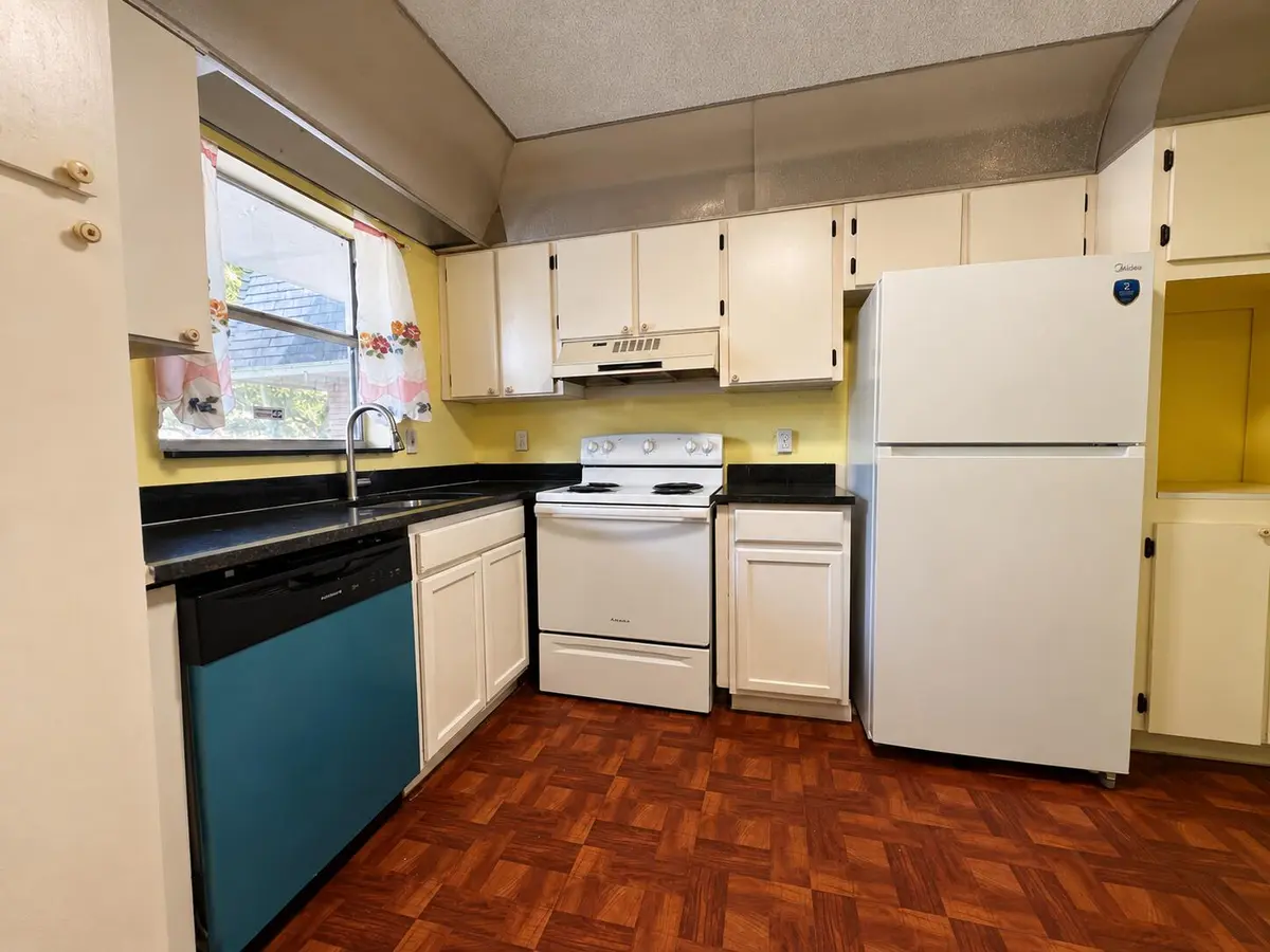 6983B682-04B6-47F6-92B7-9FE2B155EA81 at 613 S STATE ROAD 7 2F, Margate