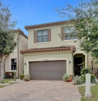 4619 NW 59TH Street, Tamarac – Single Family Residence for sale