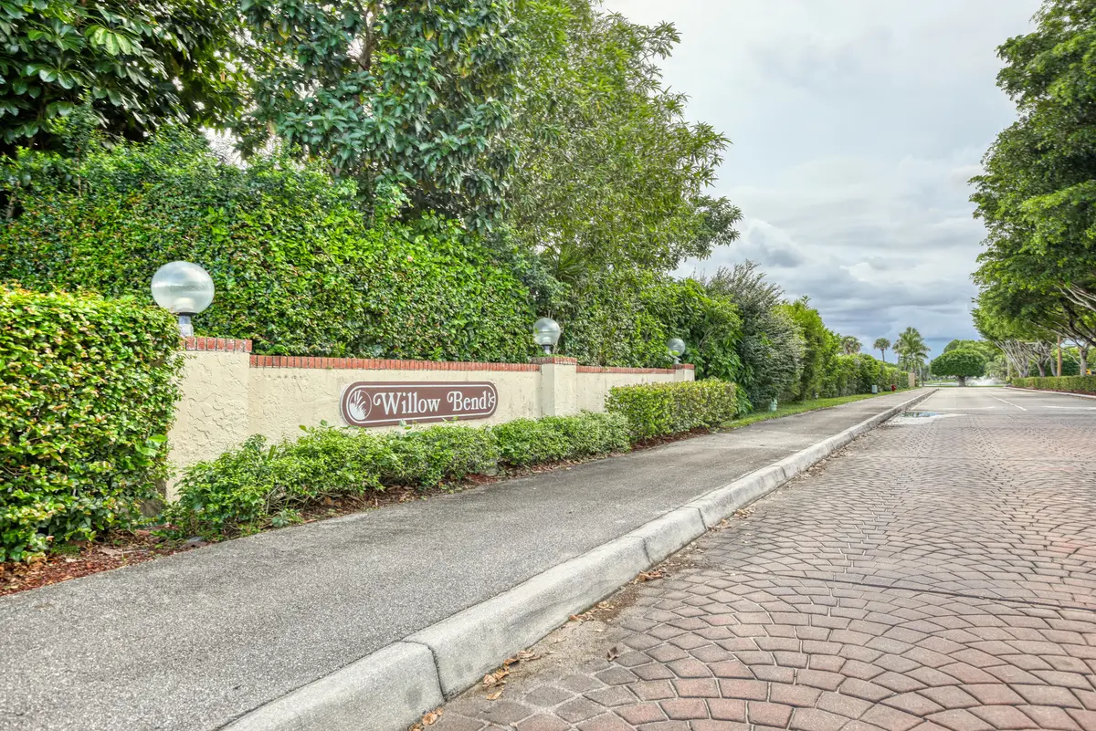 IMG_2091 at 7843 WILLOW SPRING Drive 615, Lake Worth