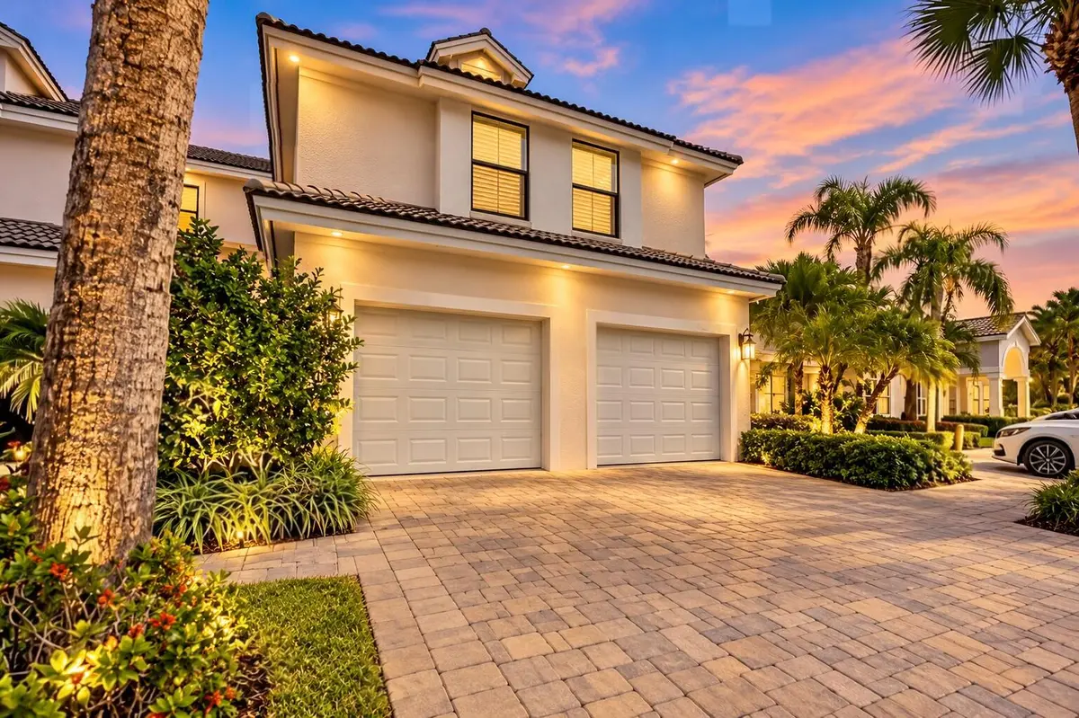 Front Twilight at 3107 FAIRWAY Drive, Jupiter