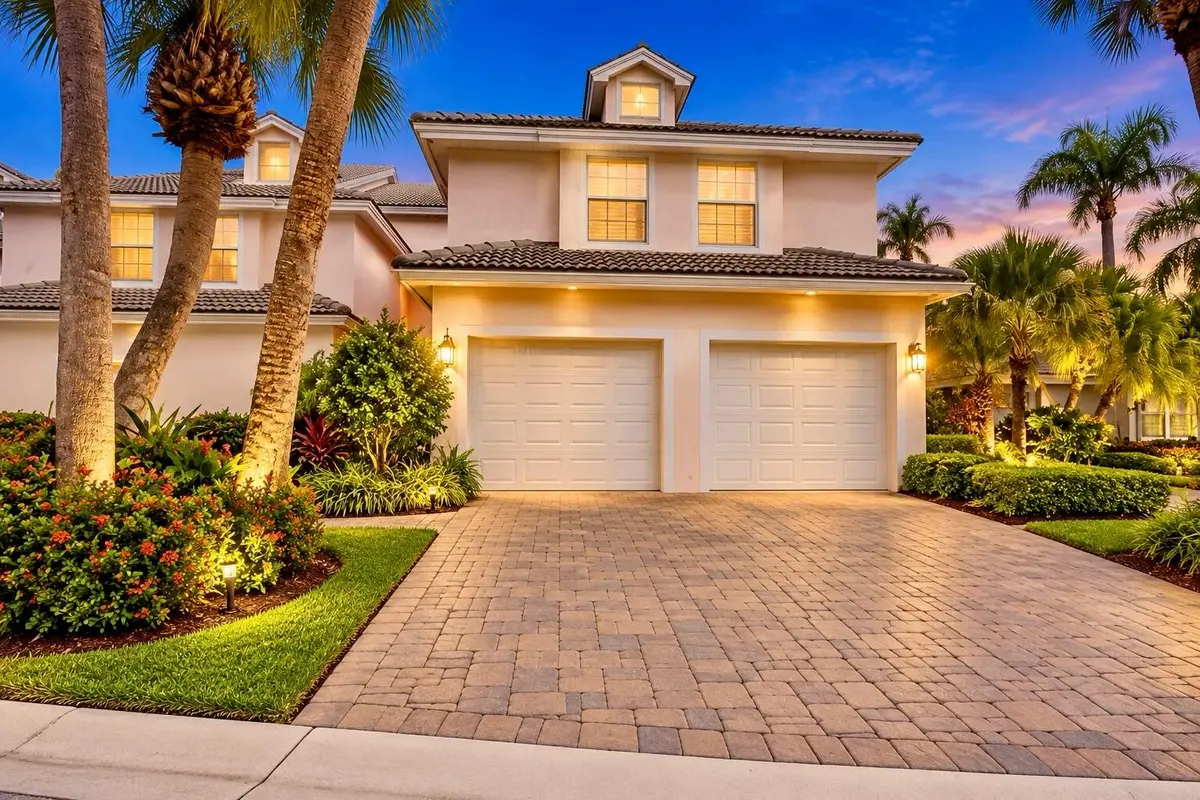 Font Twilight at 3107 FAIRWAY Drive, Jupiter