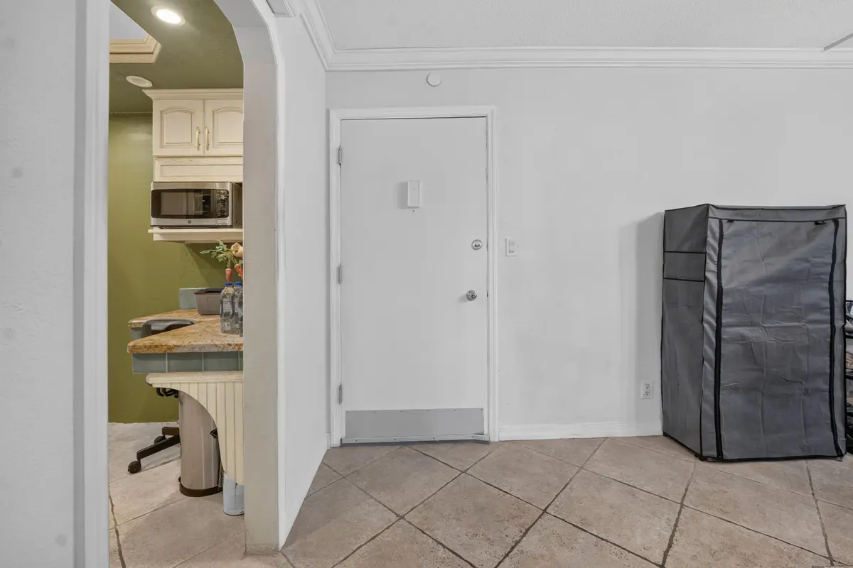 05-301-N-Ocean-Blvd-apt-1006-Pompano-Bea at 301 N OCEAN Boulevard 1006, Pompano Beach