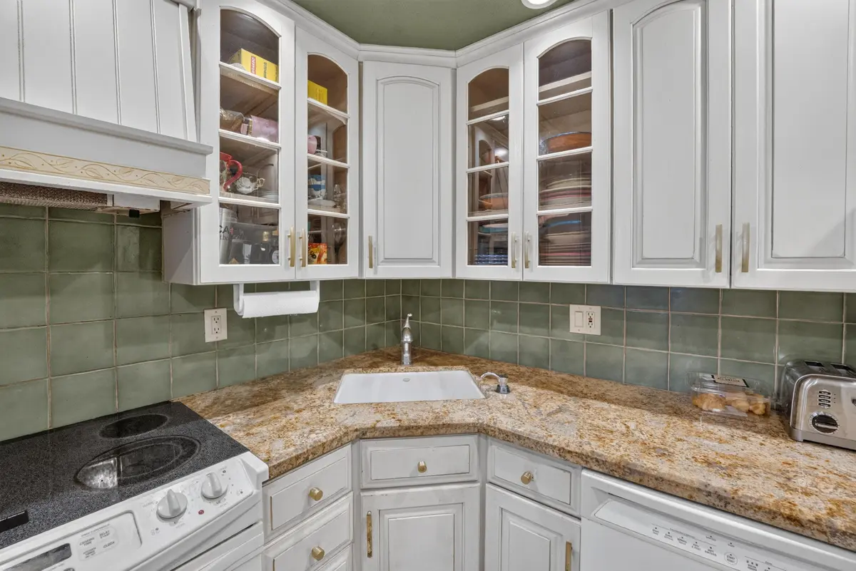 07-301-N-Ocean-Blvd-apt-1006-Pompano-Bea at 301 N OCEAN Boulevard 1006, Pompano Beach