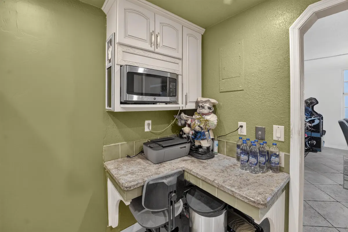 09-301-N-Ocean-Blvd-apt-1006-Pompano-Bea at 301 N OCEAN Boulevard 1006, Pompano Beach