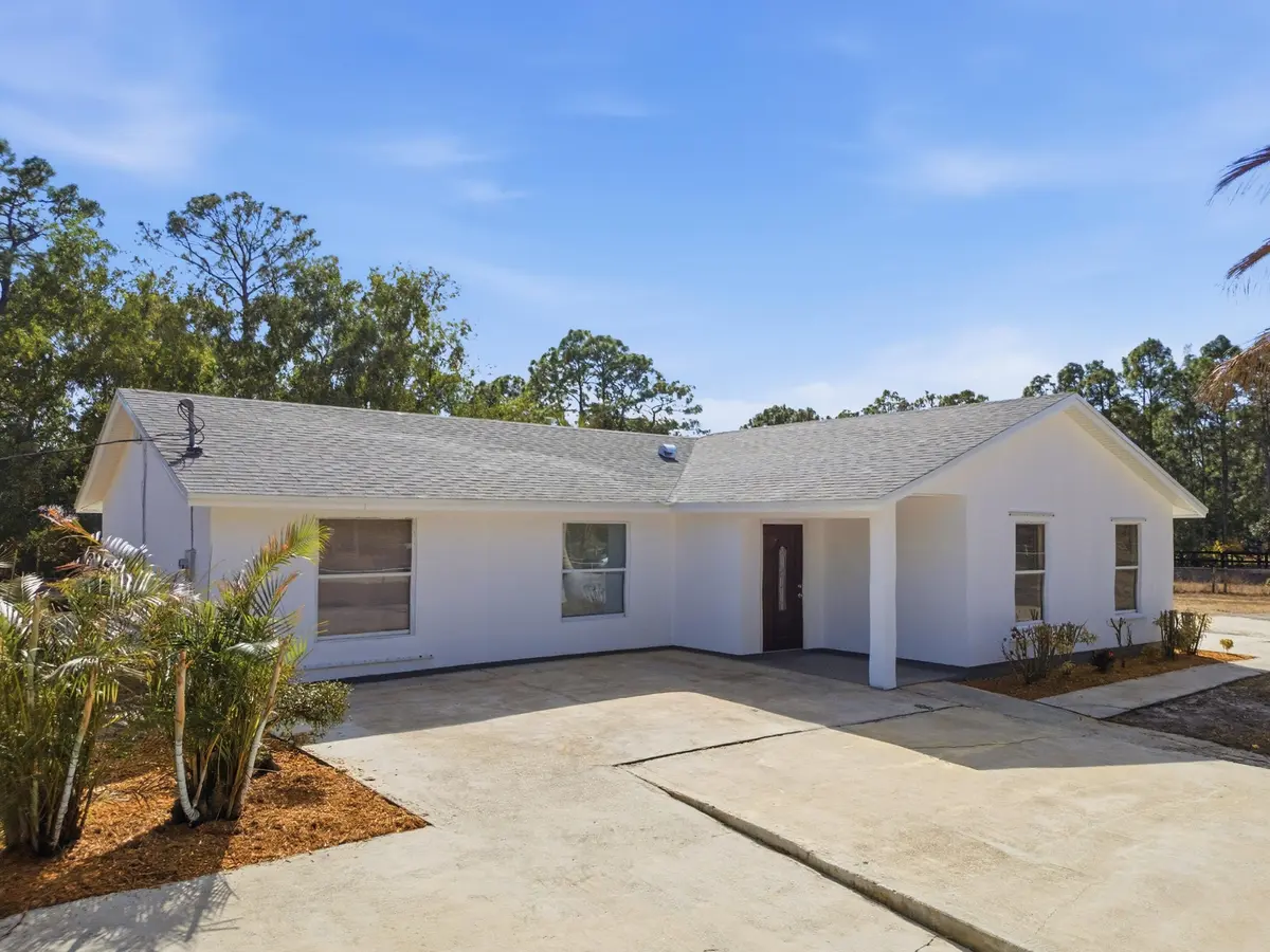 Front at 14242 77TH Place, The Acreage