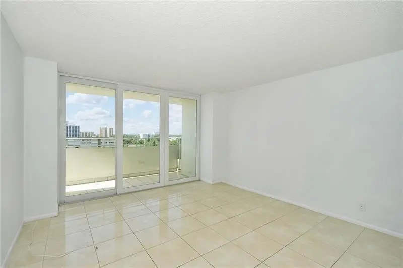111 BRINY Avenue 906, Pompano Beach, FL – photo 5