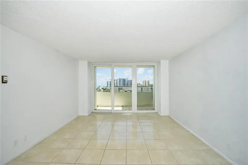 111 BRINY Avenue 906, Pompano Beach, FL – photo 8