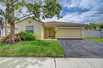 13348 NW 13TH Street, Sunrise – Single Family Residence for sale