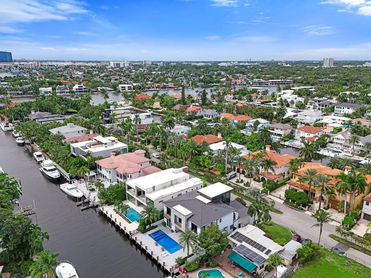 5-web-or-mls-CAM_20260930112712_0011_W at 424 COCONUT ISLE Drive, Fort Lauderdale