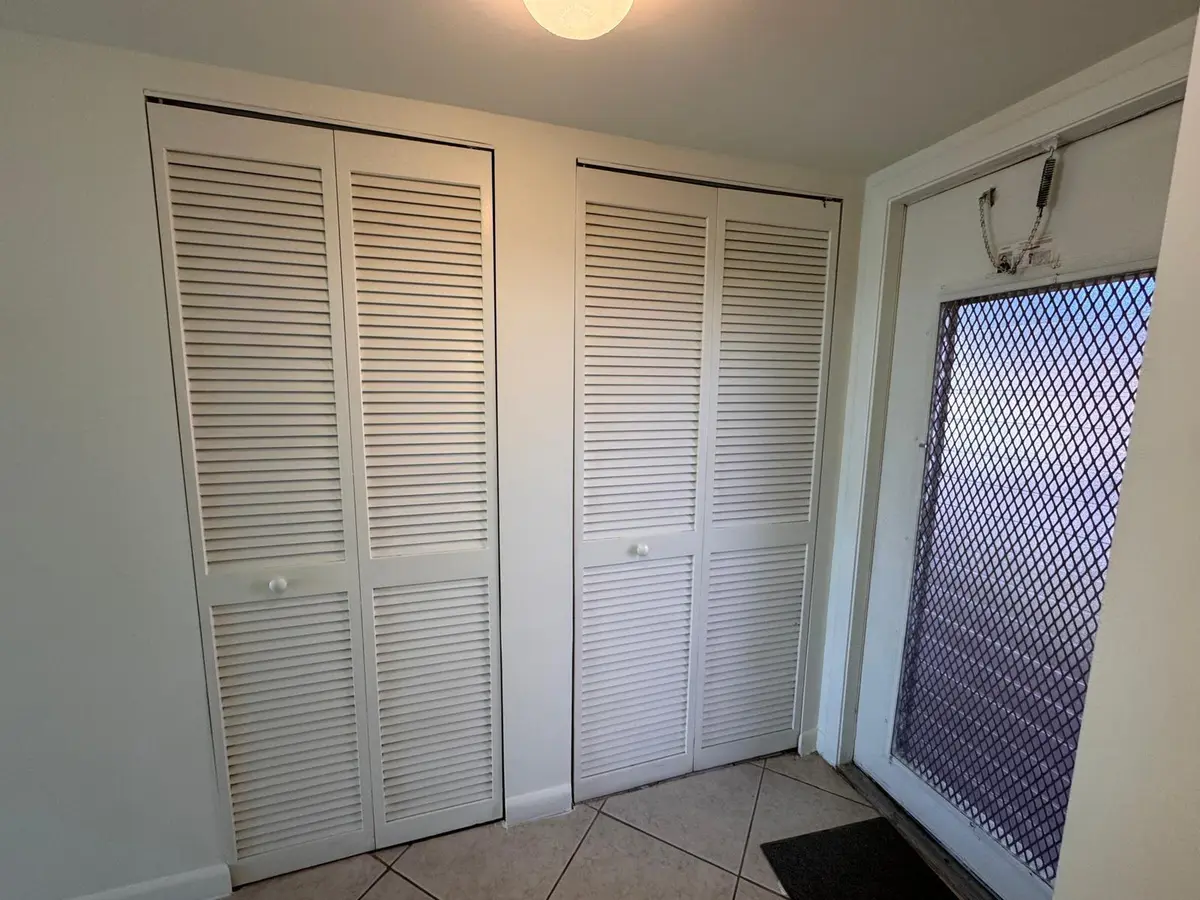 9660 32 at 9660 SUNRISE LAKES Boulevard 202, Sunrise