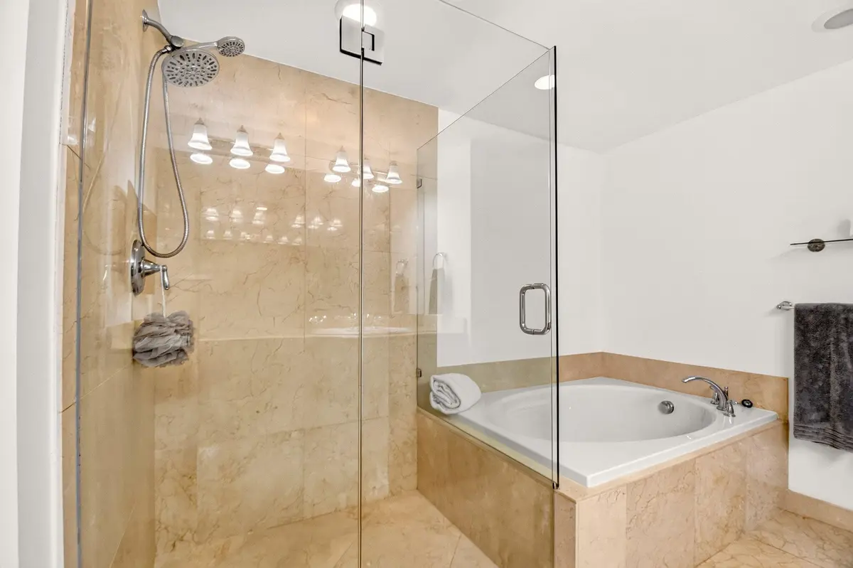 26-web-or-mls-DSC_8813 at 350 N FEDERAL Highway 813, Boynton Beach