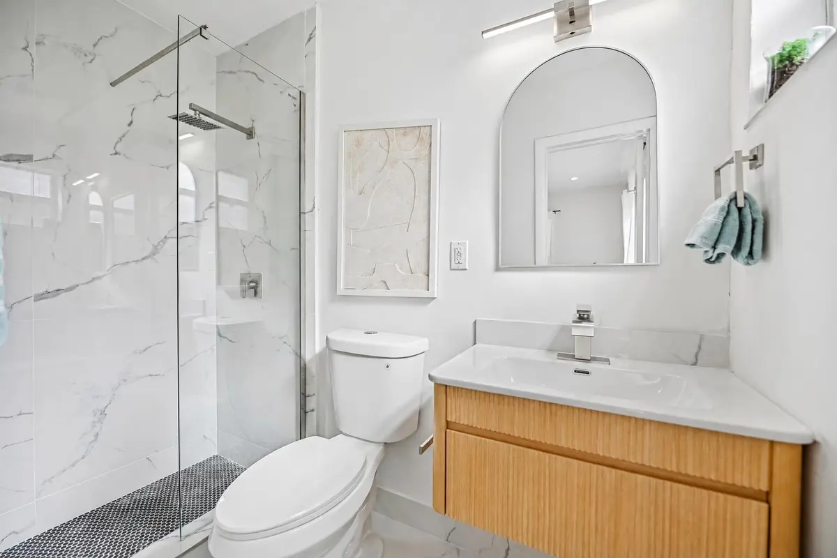24-edited at 285 NE 165TH Street, Miami