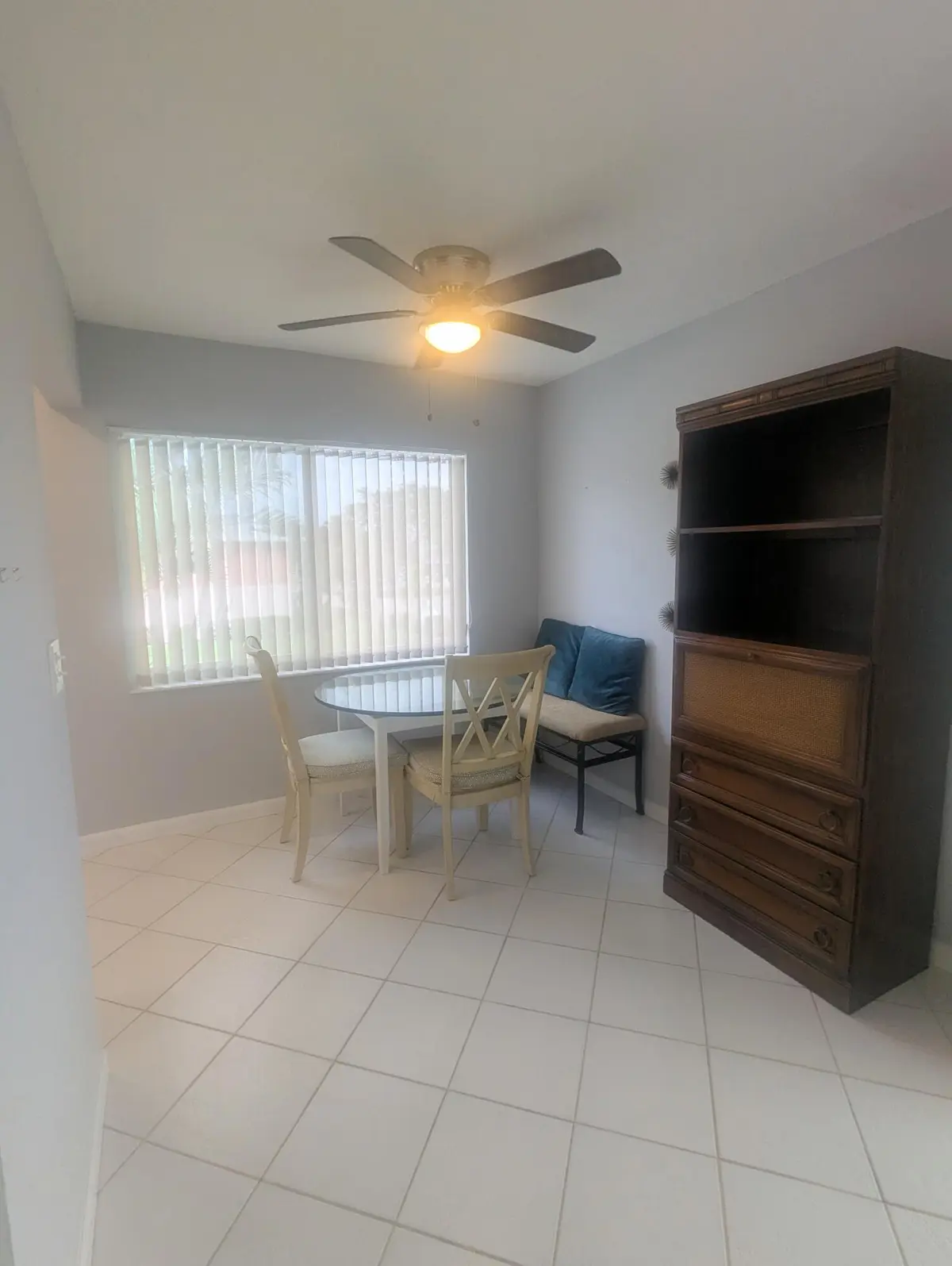 Dining (1) at 100 Kingswood, West Palm Beach