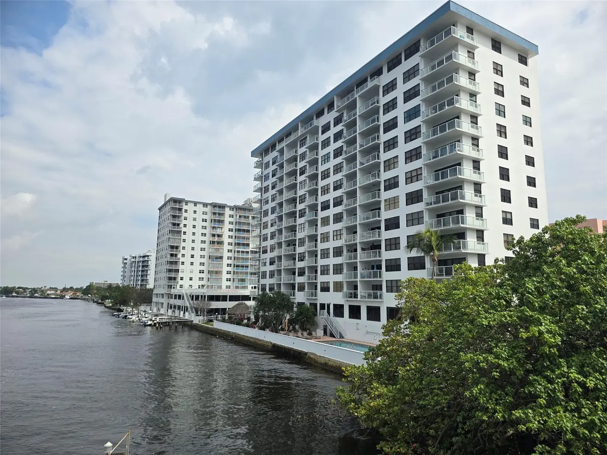 Photo 4 at 1401 N RIVERSIDE Drive 405, Pompano Beach