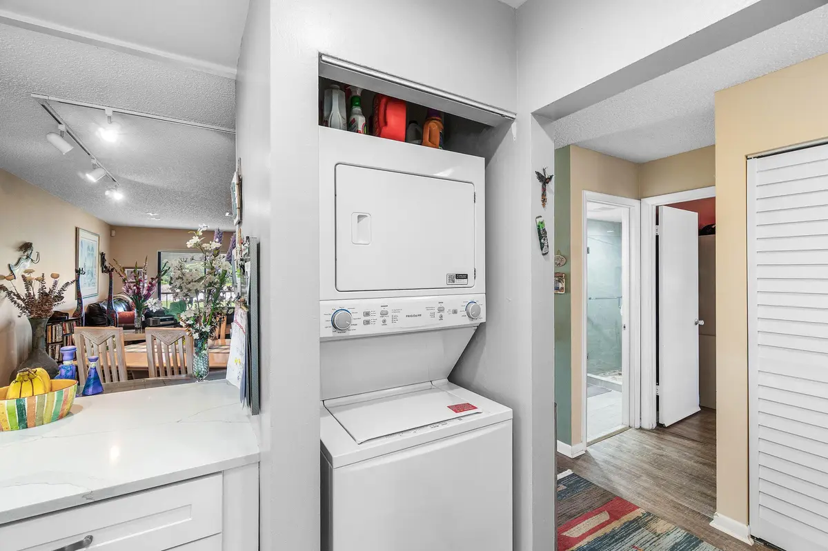 Laundry at 13 SOUTHPORT Lane F, Boynton Beach
