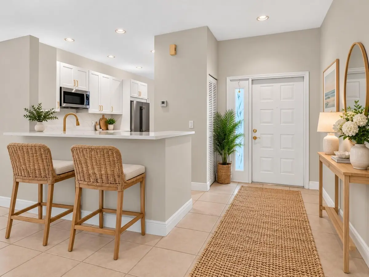 V1 7 Virtually Staged at 9818 Crescent View Drive, Boynton Beach