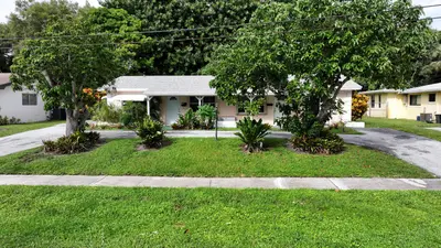 315 Northlake Drive 315/317, North Palm Beach – Duplex for sale