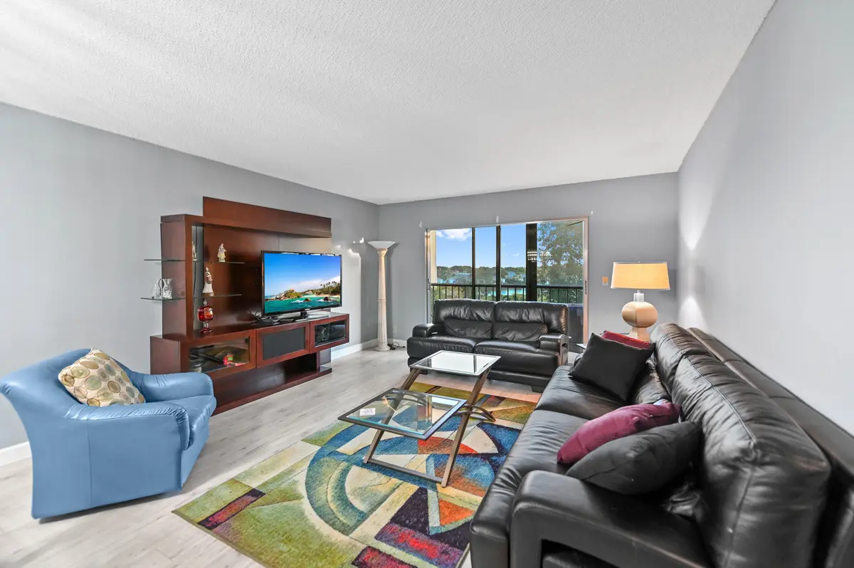 16 Livingroom 01 at 7286 HUNTINGTON Lane 402, Delray Beach