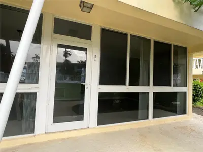2755 NE 28TH Avenue B4, Lighthouse Point – Condominium for rent