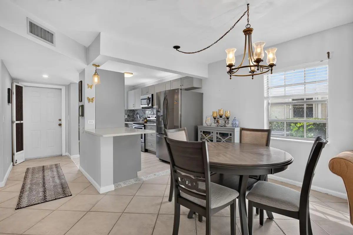 16-web-or-mls-305-18 at 305 Congressional Way, Deerfield Beach