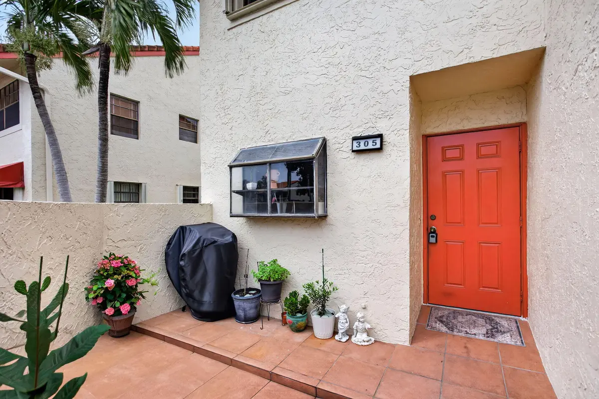 6-web-or-mls-305-7 at 305 Congressional Way, Deerfield Beach