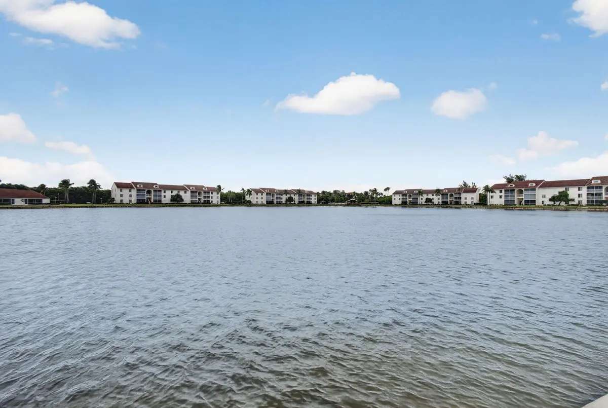 34-web-or-mls-7R7A0316 at 4452 NE OCEAN Boulevard C3, Jensen Beach