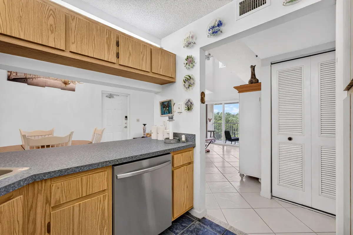 14-web-or-mls-7R7A0197 at 4452 NE OCEAN Boulevard C3, Jensen Beach